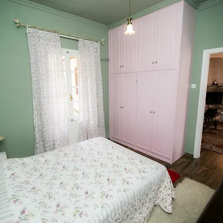 Traditional With Garden In Portaria,pelion